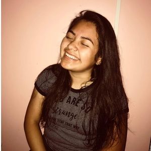 Meet your Posher, Aracely